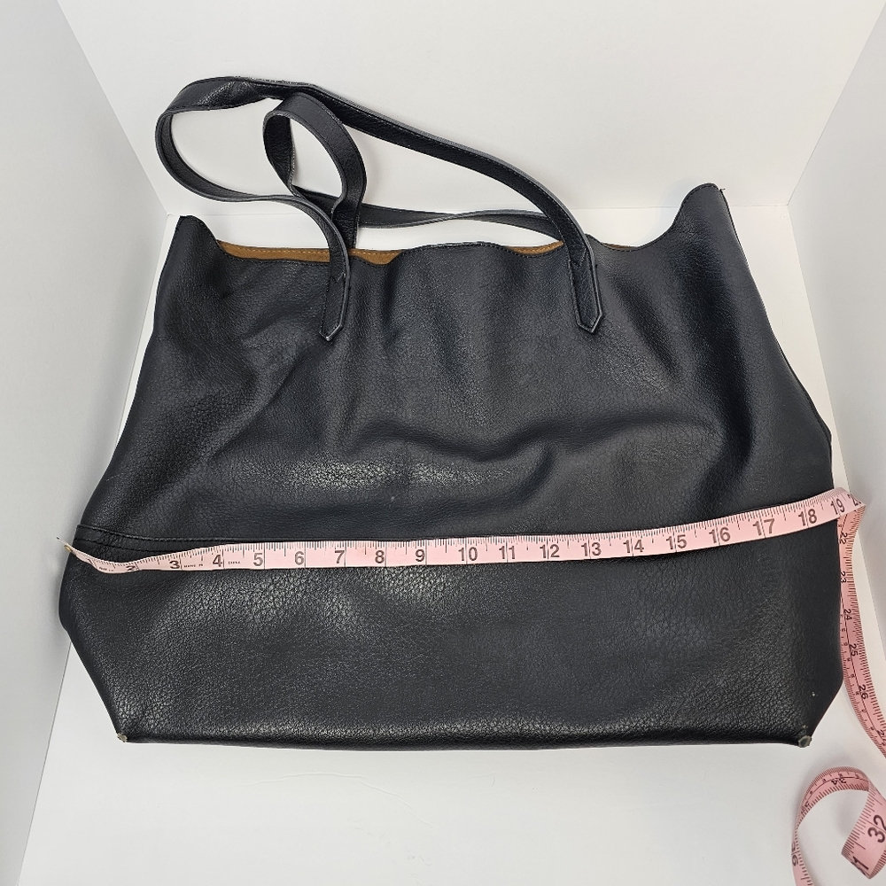 Large Tote - Picture 3 of 16